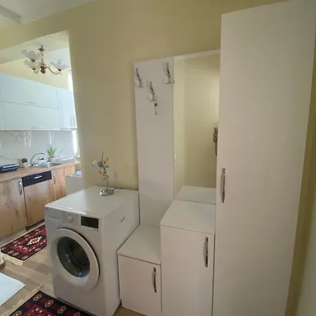 Appartement Evis House *