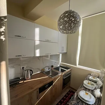 Evis House * Tirana